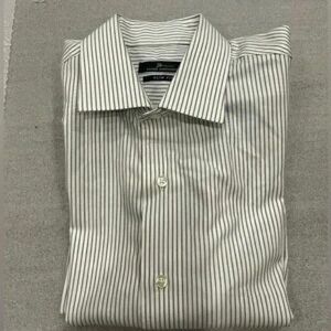 Kohl's Men's White Shirt with Black Pinstripes